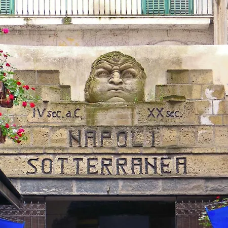 Yasmin Casavacanze Naples