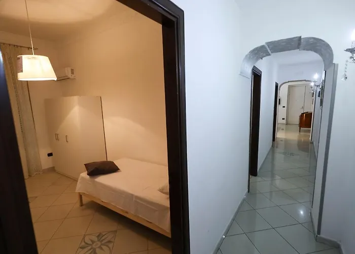 Апартаменты Yasmin Casavacanze Неаполь