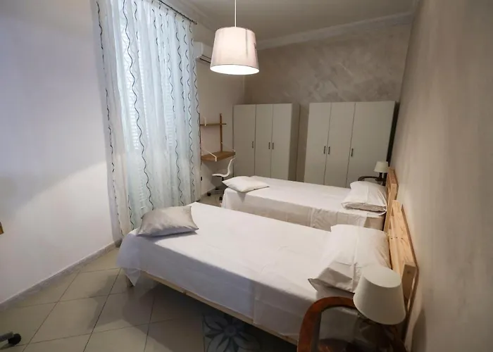 Yasmin Casavacanze * Неаполь