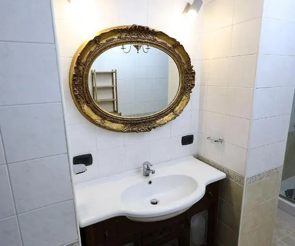 Yasmin Casavacanze Неаполь